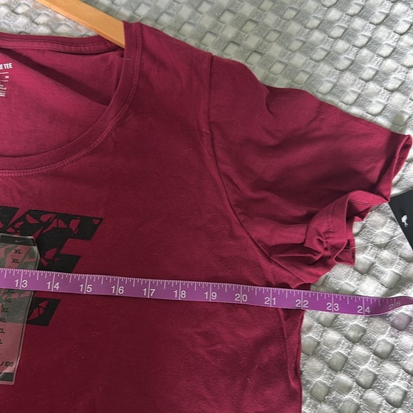 Nike Women's Maroon Short Sleeve Tee NWT - Picture 5 of 6